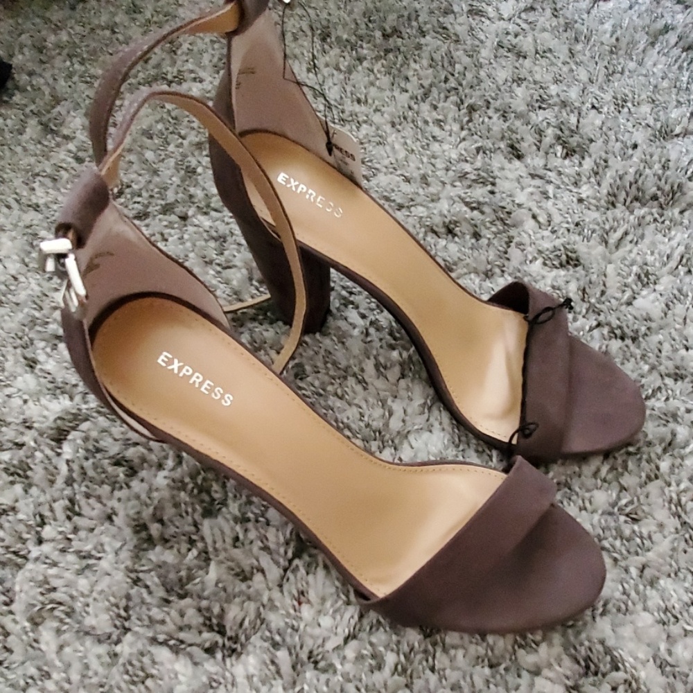 Express Heels